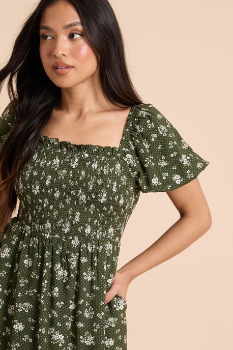 Petite Green Floral Shirred Bodice Trim Detail Midaxi Dress - Image 2