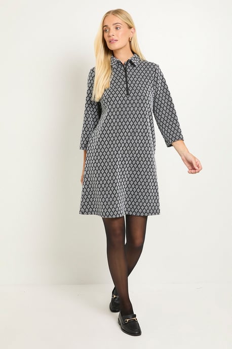 Petite Geo Jacquard Ponte Zip Shift Dress - Image 4