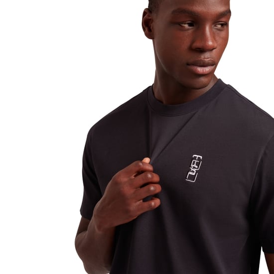 Ted Baker Kuyrt Svart T-shirt Med Märke - Image 5