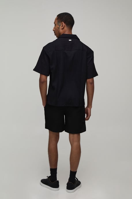 Textured Pleated Relaxed Fit Shorts - Image 2