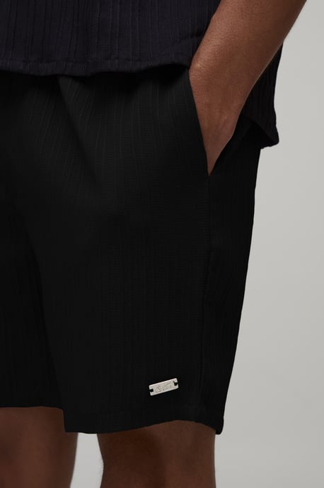 Textured Pleated Relaxed Fit Shorts - Image 3