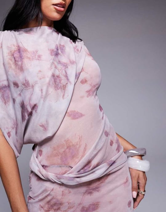 ASOS DESIGN tryckt mesh draperad midiklänning med en axel i suddig blommönster - Image 3