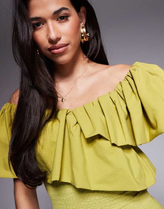 ASOS DESIGN texturerad midiklänning med kontrasterande tygvolang i lime - Image 3