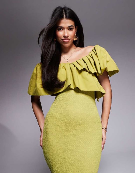 ASOS DESIGN texturerad midiklänning med kontrasterande tygvolang i lime - Image 4
