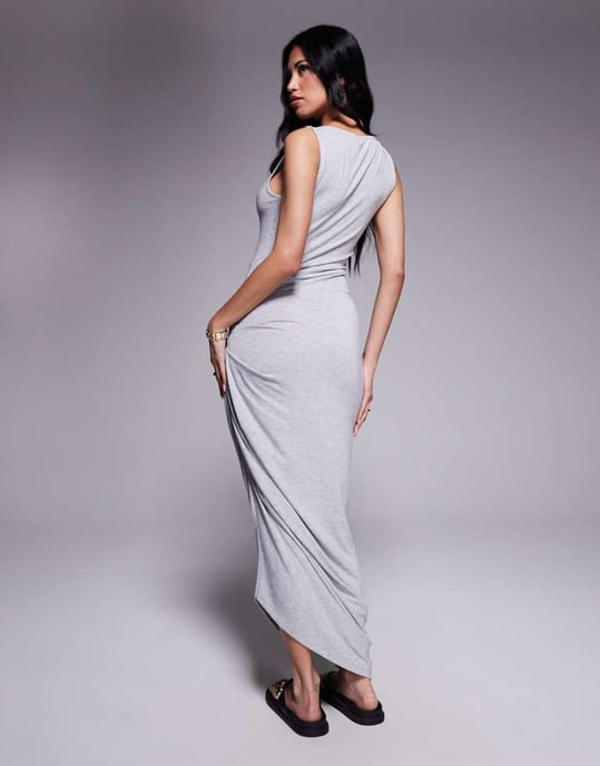 ASOS DESIGN snedhals asymmetrisk rynkad sid-midi i gråmelerad - Image 2
