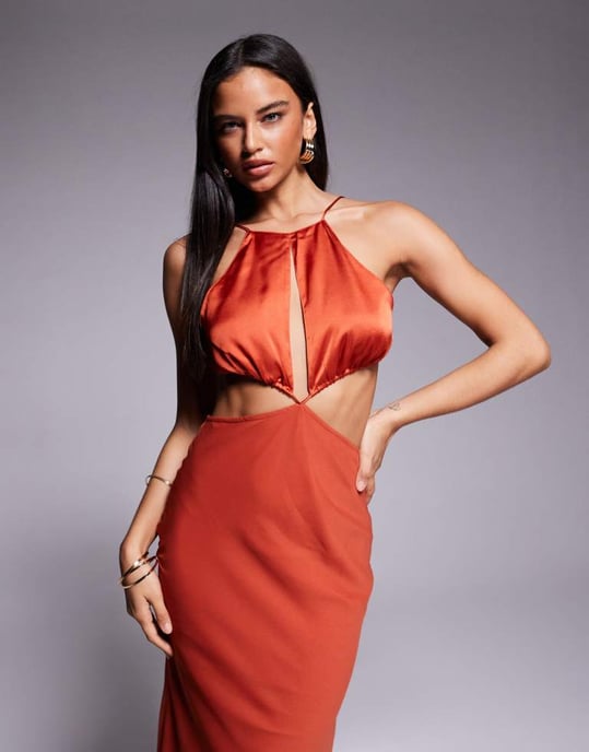 ASOS DESIGN halterneck cut out midaxi klänning med satinöverdel i mjuk rost - Image 2