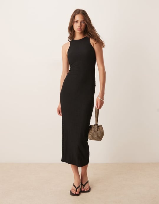 ASOS DESIGN strukturerad racer midi-klänning i svart - Image 1