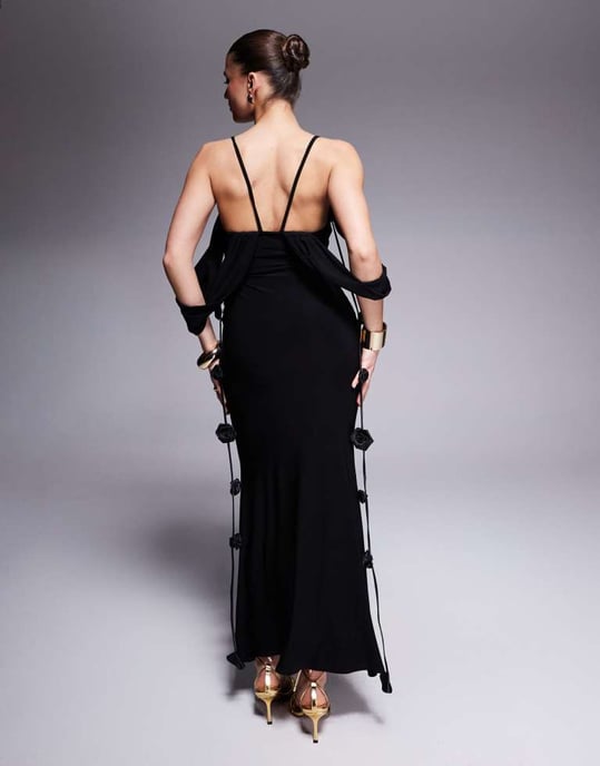 ASOS DESIGN draperad Bardot midi-klänning med lagerkrage och blommor i svart - Image 2
