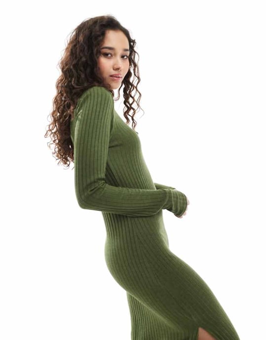Vero Moda ribbad jersey maxiklänning i mörkgrön - Image 1
