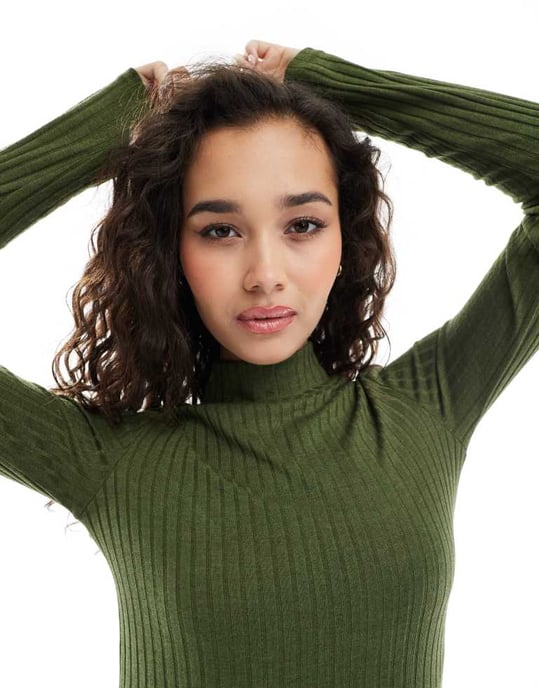 Vero Moda ribbad jersey maxiklänning i mörkgrön - Image 3