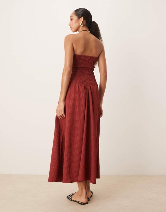 ASOS DESIGN skrynklig bandeau maxiklänning i bordeaux - Image 4