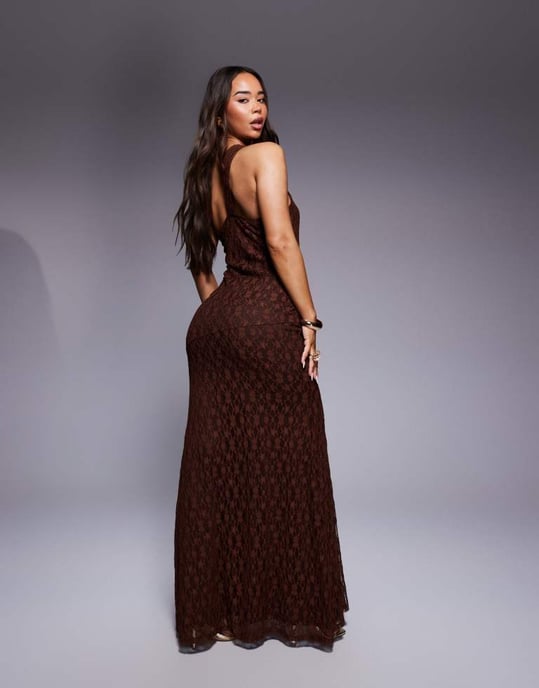 ASOS DESIGN ringdetalj en axel med mätning detaljer maxi klänning i brunt - Image 4