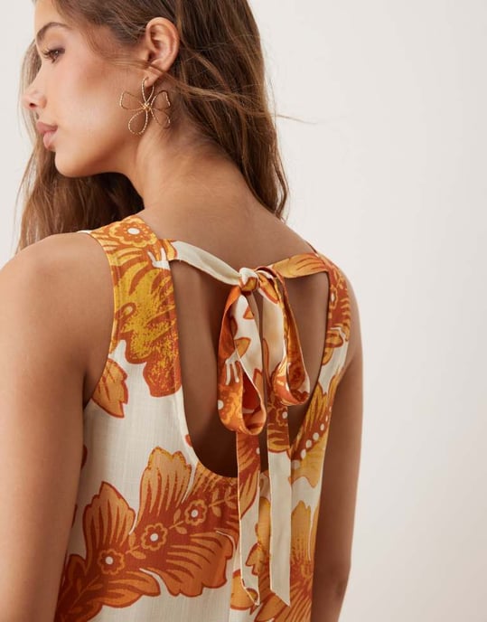 ASOS DESIGN halterneck linne midja maxi klänning i orange mönster - Image 4