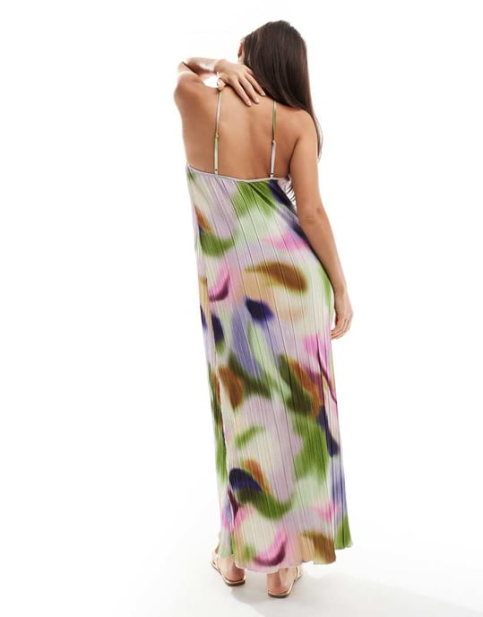 Vero Moda höghalss plisserad maxiklänning i abstrakt swirl-mönster - Image 3