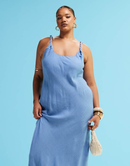ASOS DESIGN Curve linnelook vridband bias maxi klänning i denimblå - Image 2