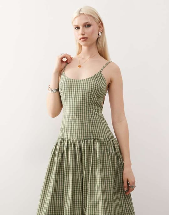 COLLUSION scoop neck drop waist maxi klänning i grön ruta - Image 3