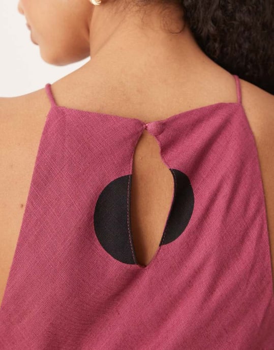 ASOS DESIGN linne racermaxi klänning i lila prickar - Image 2
