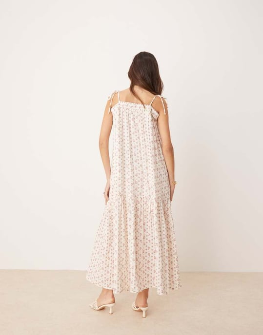 YAS bandafjollad boho smock maxiklänning i mönster med små rosa blommor - Image 4