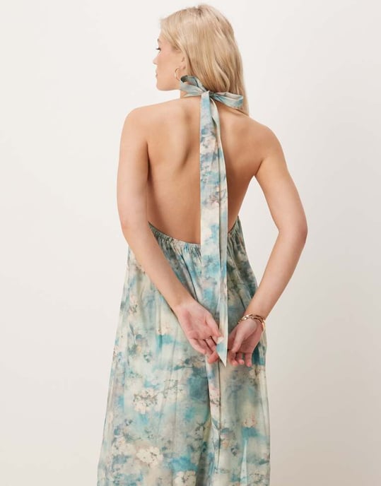 ASOS DESIGN halterneck maxiklänning med volangkant i suddig blommig tryck - Image 3