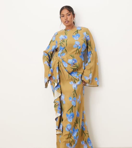 ASOS DESIGN Curve långärmad maxiklänning med volangkjol i överdimensionerat grönt blommönster - Image 1