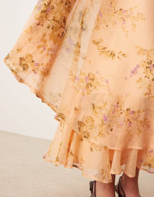 ASOS DESIGN Lång racerhalsad klänning med draperad bodice och sänkt midja i blommönster - Image 4