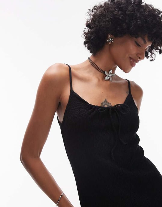Topshop krinklad knytfront camisole-maxiklänning i svart - Image 2