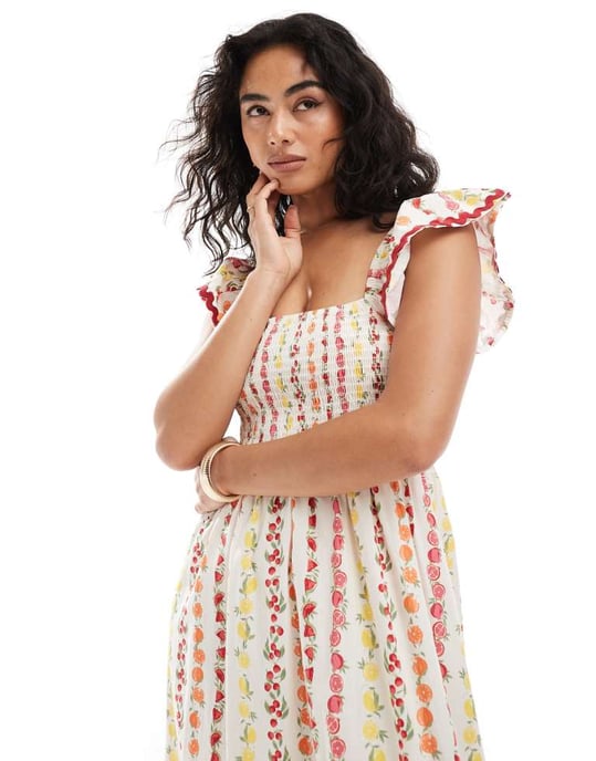 Miss Selfridge poplin maxiklänning i fruktmönster - Image 4