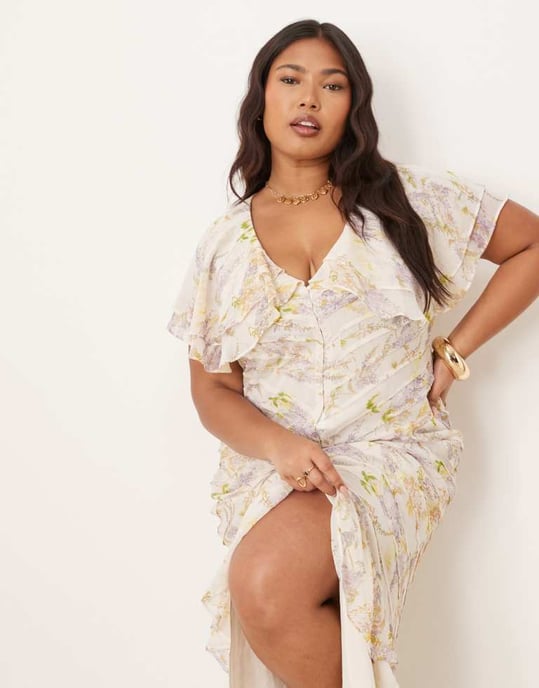 ASOS DESIGN Curve maxiklänning med plissering och kapärm i blommönster i wisteria - Image 3