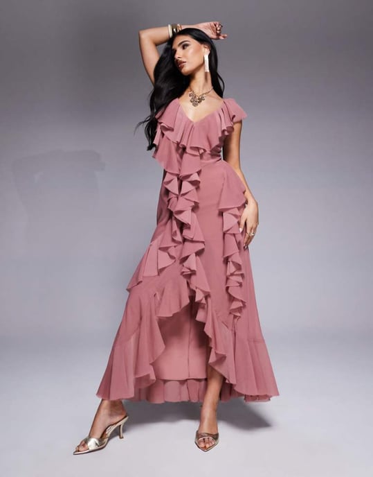 ASOS DESIGN fläktad sned maxi-klänning med öppen rygg i rosarosa - Image 1