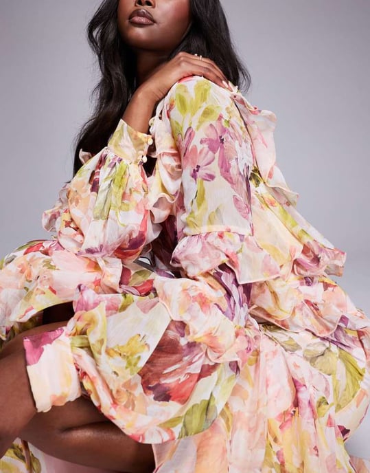 ASOS LUXE organza och chiffong tryckt asymmetrisk maxiklänning i vintage blommönster - Image 2