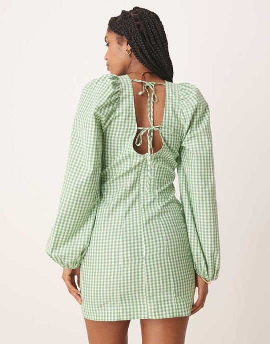ASOS DESIGN figurnära och utsvängd miniklänning med knytbakdetalj i grönrutigt - Image 2