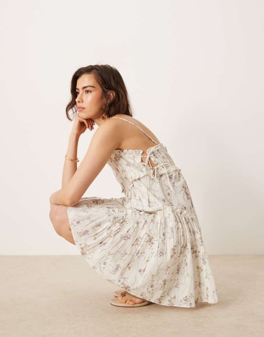 ASOS DESIGN babydoll miniklänning med volangkant i småblommig tryck - Image 4