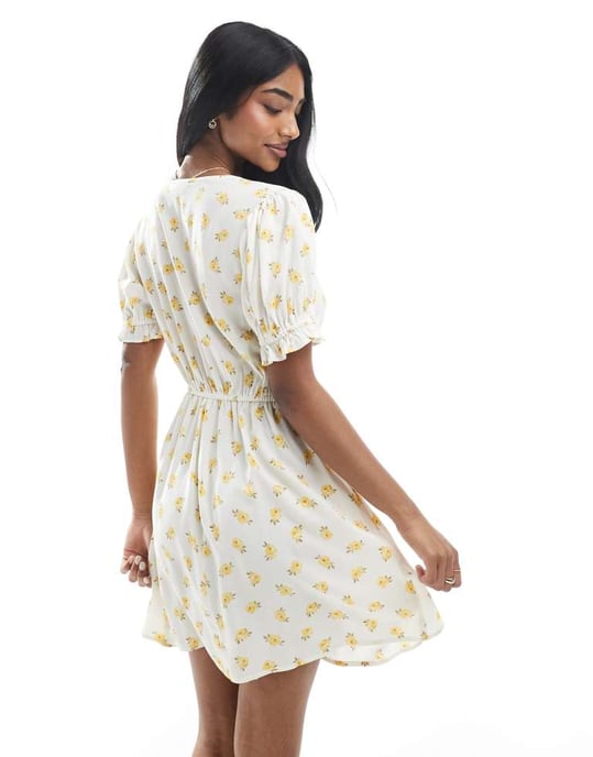 Miss Selfridge snurrad mini-teklänning i gulblommig print - Image 2
