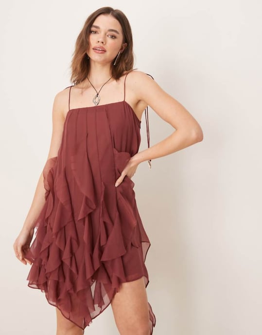 ASOS DESIGN slipsband volang mini klänning i chokladbrun - Image 1