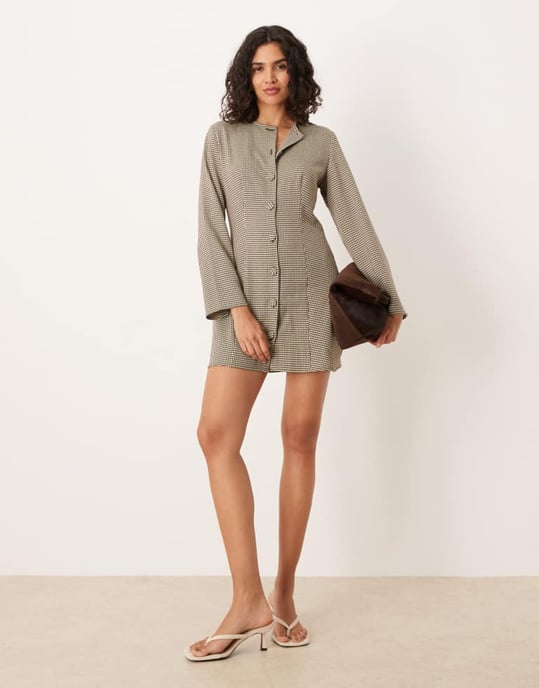 ASOS DESIGN sömmad knapp-down miniklänning i brun rutigt - Image 2