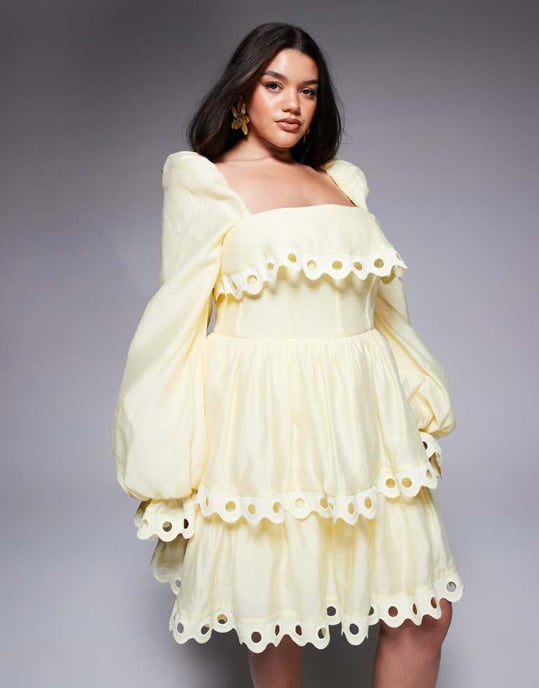 ASOS LUXE Curve överdel med puffärmar och flera lager i minikjol med utskärningar i buttermilk - Image 3