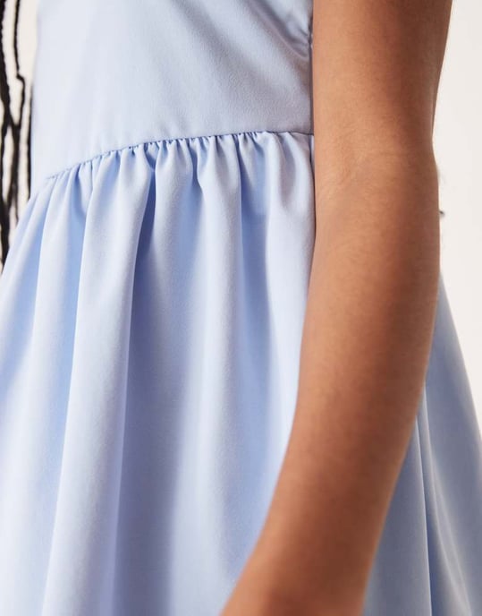 ASOS DESIGN spagettikladde babydoll mini klänning i blått - Image 4