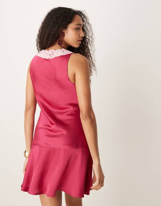 ASOS DESIGN satäng flippy mini-klänning med spetsdetalj i rosa - Image 4