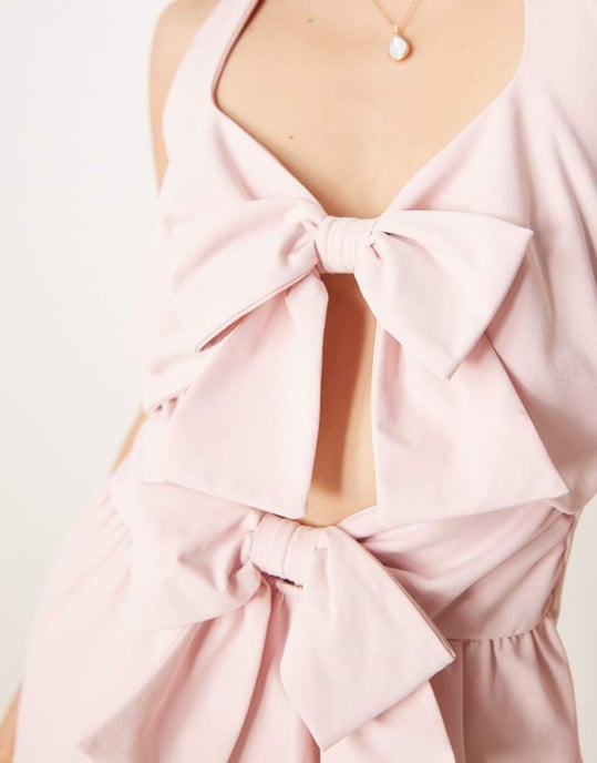 ASOS DESIGN dubbel rosett framtill halterneck kort klänning i babyrosa - Image 4