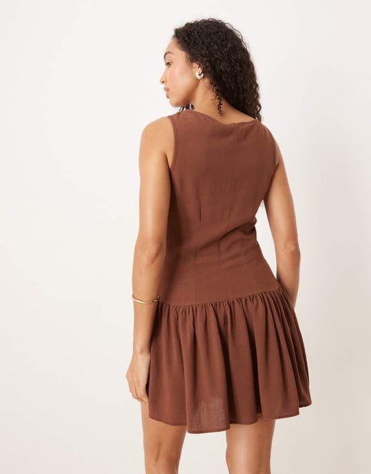 ASOS DESIGN linneblandning drop waist mini klänning i choklad - Image 2