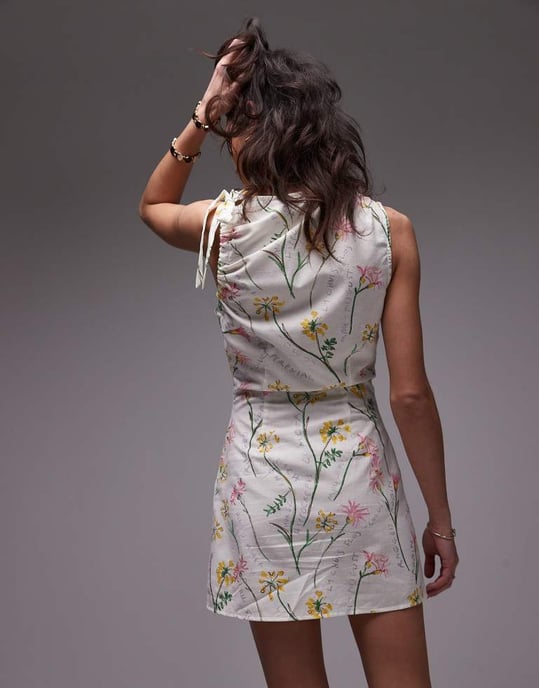 Topshop miniklänning i lin med knytband och blommönster - Image 4