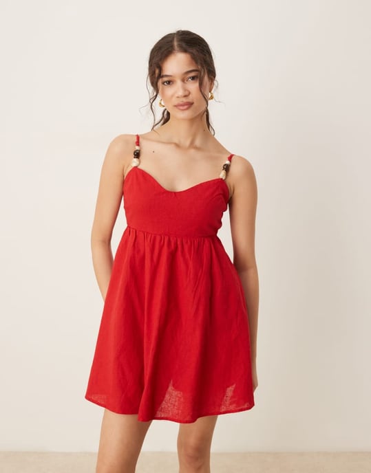 Abercrombie & Fitch spaghetti strap hjärtformad halsringning babydoll miniklänning i röd - Image 4
