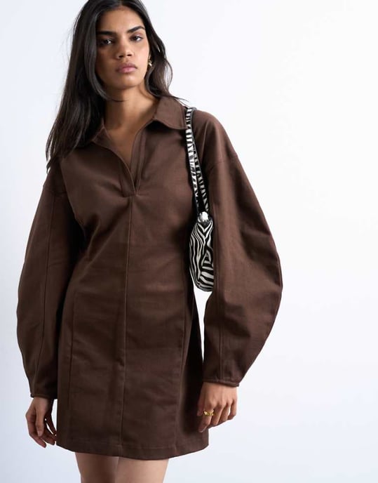 Topshop strukturerad rugbykrage mini klänning i choklad - Image 1