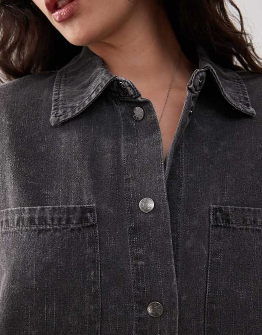Noisy May denim mini skjortklänning i tvättad grå - Image 2