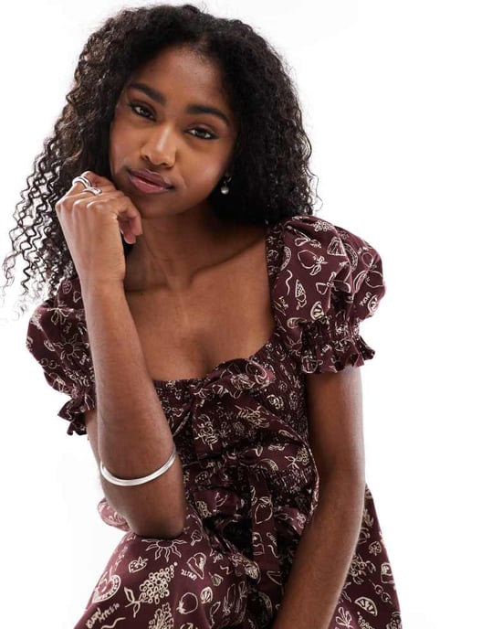 Miss Selfridge rynkad byst knyt framtill mini klänning i brun semestertryck - Image 2