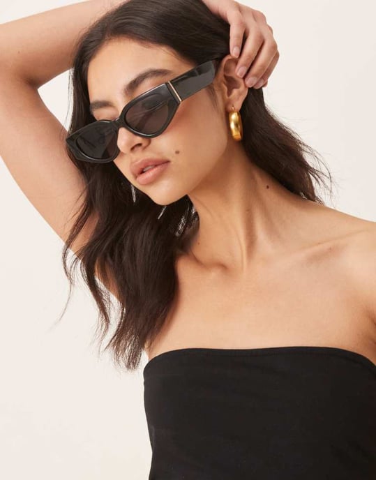 ASOS DESIGN bandeau mini-klänning med bubbelsömmar och poplinkjol - Image 3