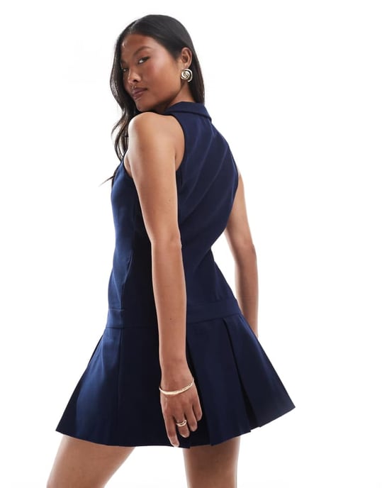 Miss Selfridge Petite skräddarsydd halterneck mini klänning i marinblå - Image 4