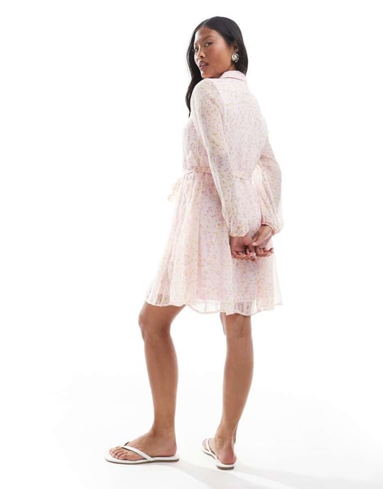 Vero Moda Petite Smilla flippig bälte skjortklänning i rosa blommönster - Image 3