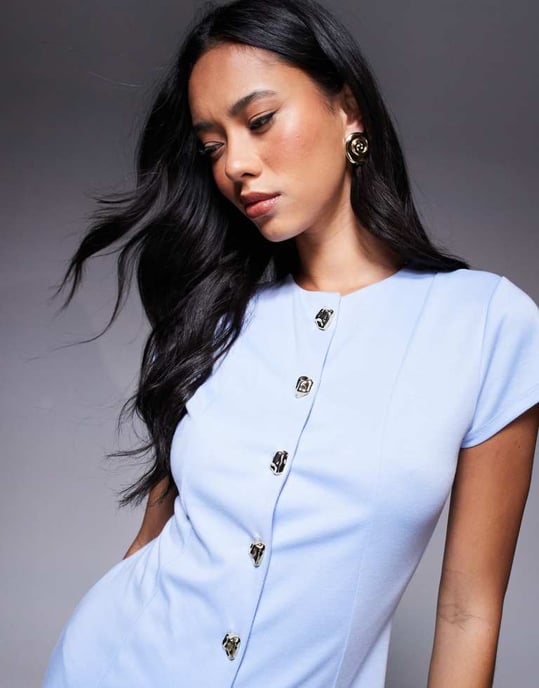 ASOS DESIGN miniklänning med kort ärm och sömknappdetalj i babyblått - Image 3