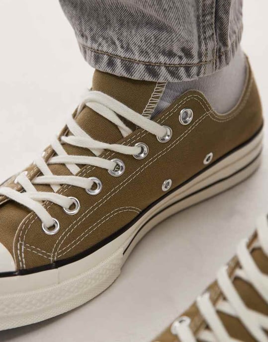 Converse Chuck 70s Ox-skor i khaki - Image 3